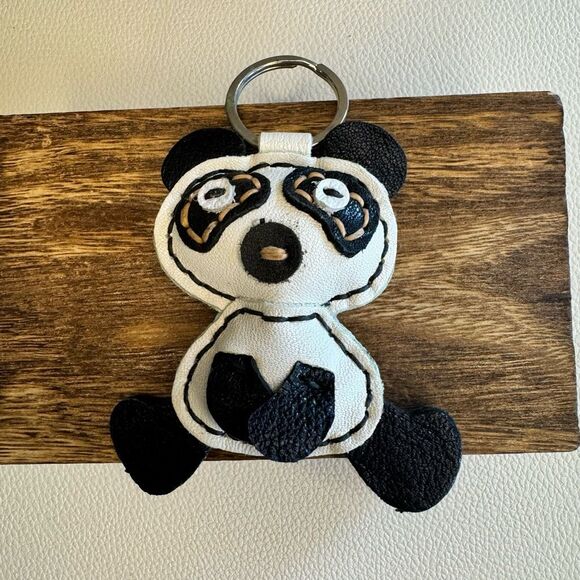 Panda Keychain Leather Zoo Animal Charm NEW FAST SHIP - Picture 1 of 3